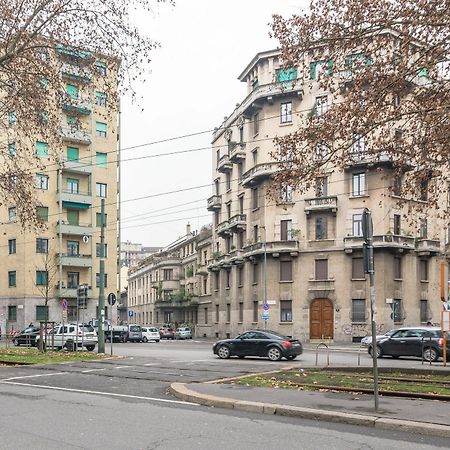 Home At Hotel Firenze 4 Milan Bagian luar foto